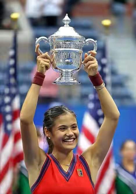 内完成了足 内完成了足