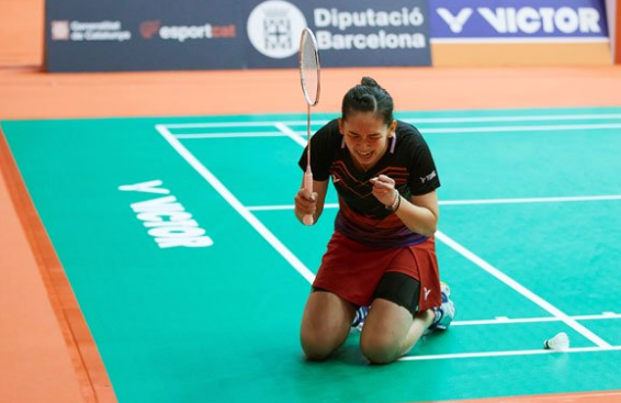 她退役后成 她退役后成