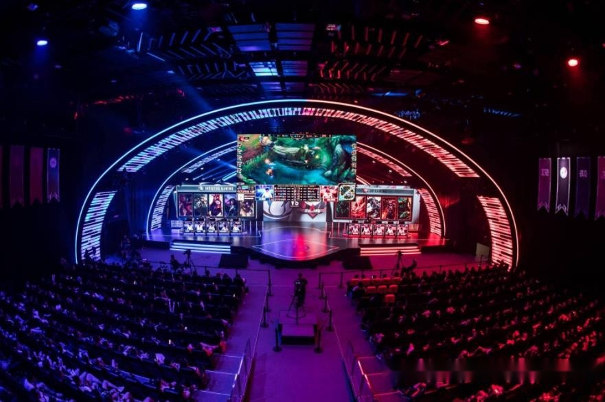 梅西是天生 梅西是天生