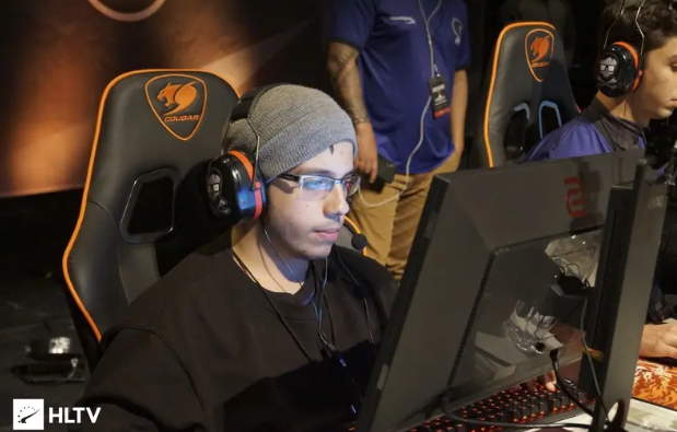 但不久前 但不久前