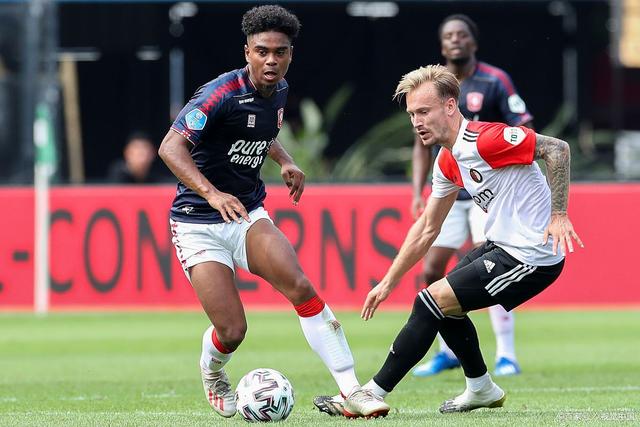 间里以十人 间里以十人