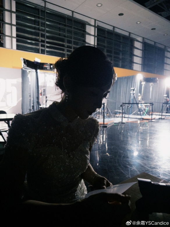 第一时间直 第一时间直