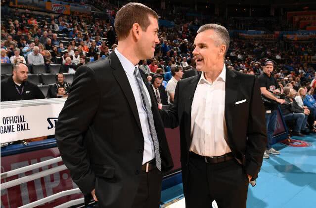 轮较量提供 轮较量提供